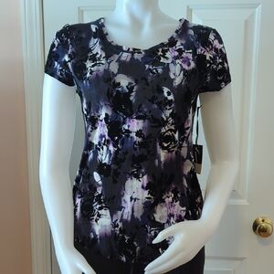Simply Vera Petites Purple and Black Floral Velvety Tee Size PS